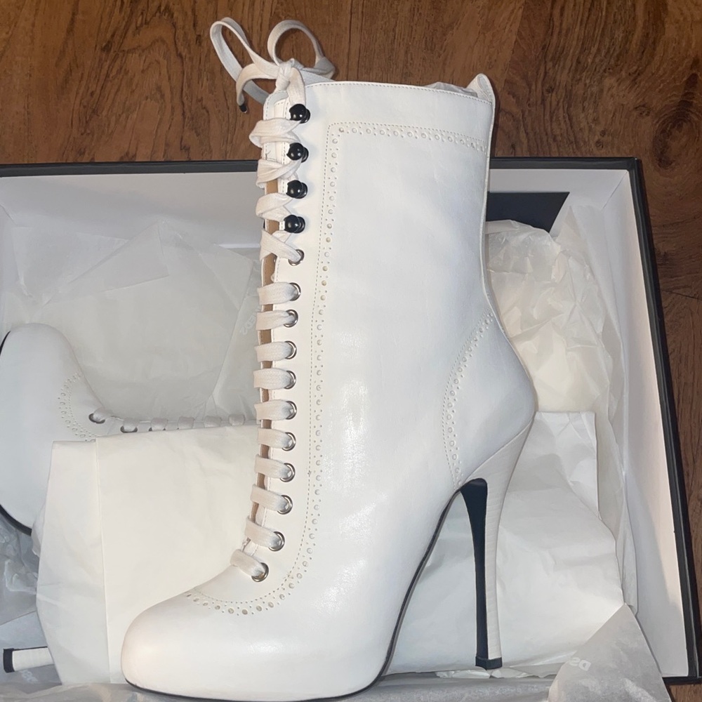 DSQUARED White Lace-Up Heeled Boots *NEW* - Picture 10 of 13